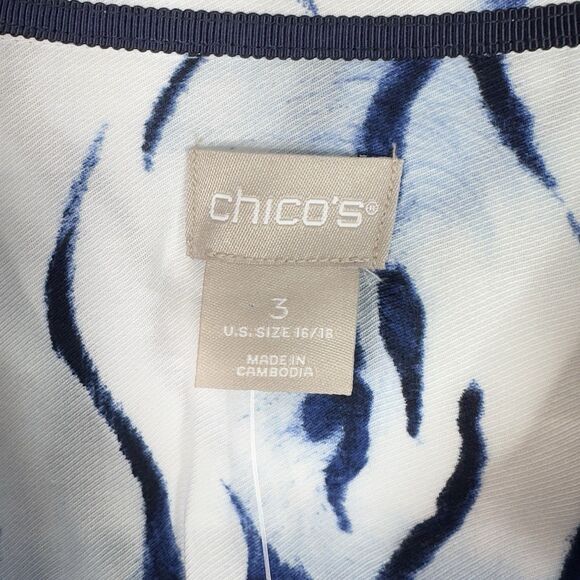 Chicos Blue Animal Print Button Down Blouse Size 3 (XL 16/18) Long Sleeve NWT - Picture 3 of 13
